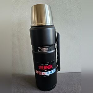 Thermos Stainless Steel King Vacuum Insulated Beverage Bottle
